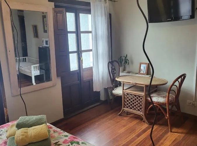 فندق El Bosque De Pria *